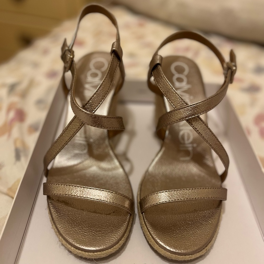 Calvin Klein wedges 7.5